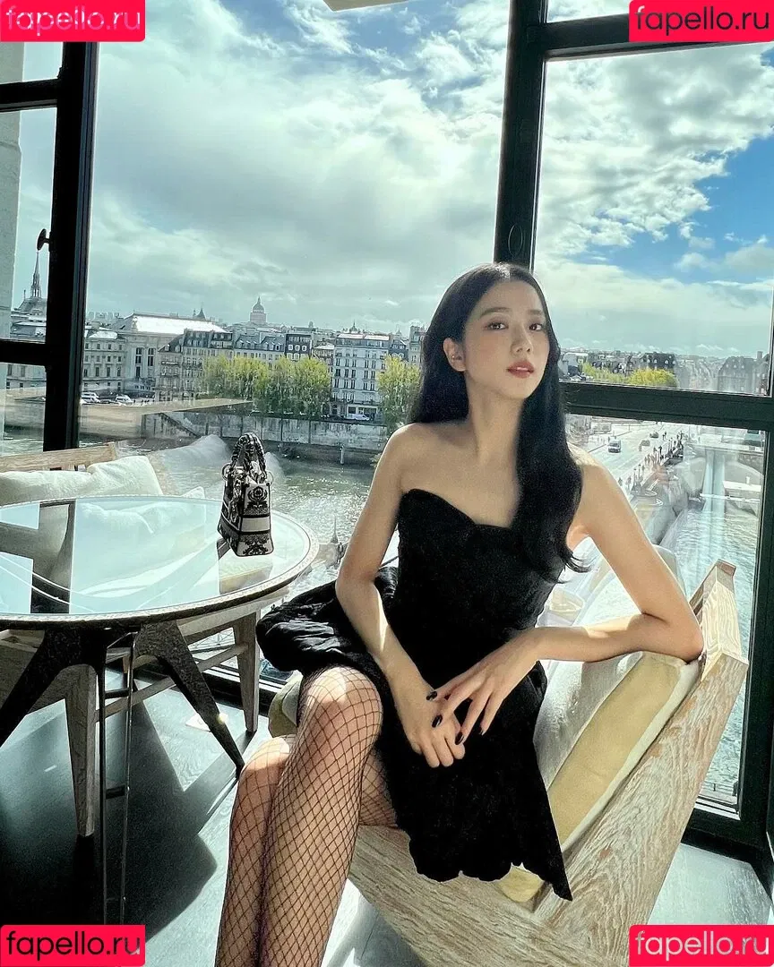 BLACKPINK / Jisoo / qenshizu / sooyaaa__ Onlyfans Photo Gallery 