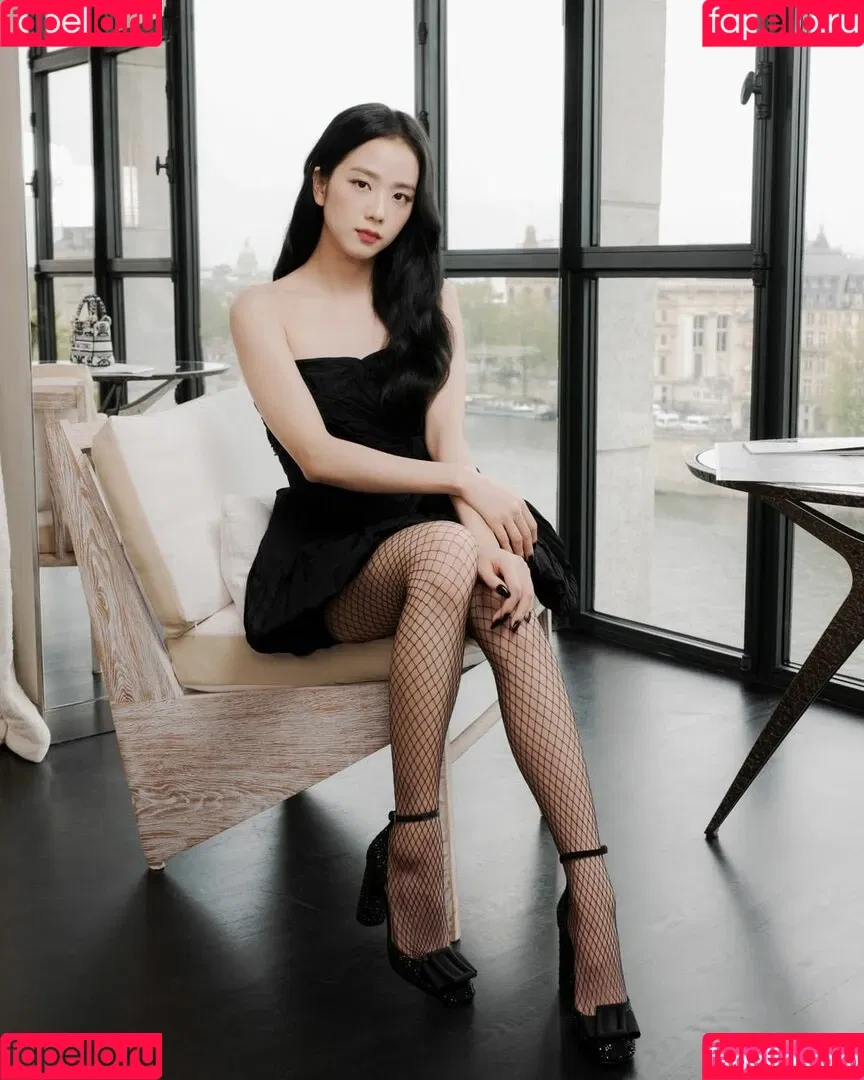 BLACKPINK / Jisoo / qenshizu / sooyaaa__ Onlyfans Photo Gallery 