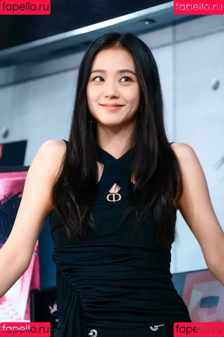 BLACKPINK / Jisoo / qenshizu / sooyaaa__ Onlyfans Photo Gallery 