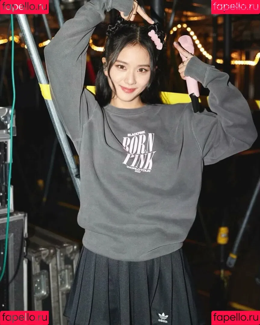BLACKPINK / Jisoo / qenshizu / sooyaaa__ Onlyfans Photo Gallery 