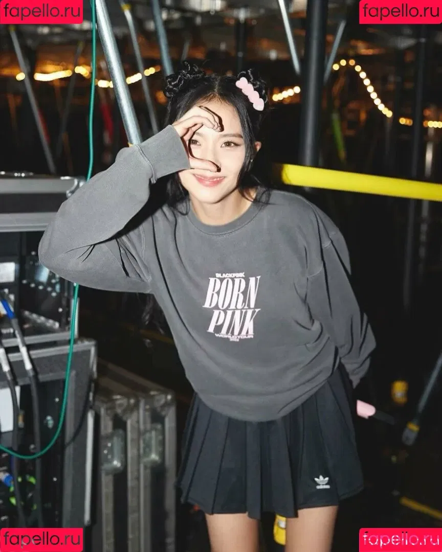 BLACKPINK / Jisoo / qenshizu / sooyaaa__ Onlyfans Photo Gallery 