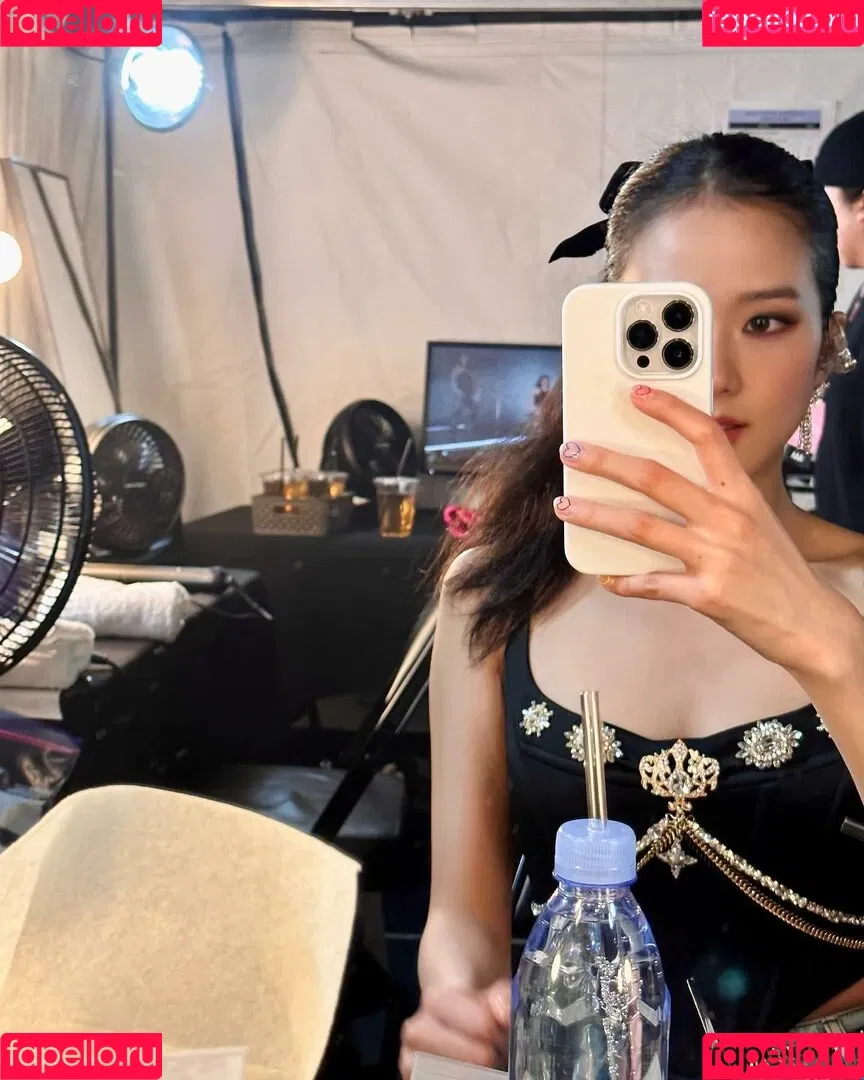 BLACKPINK / Jisoo / qenshizu / sooyaaa__ Onlyfans Photo Gallery 