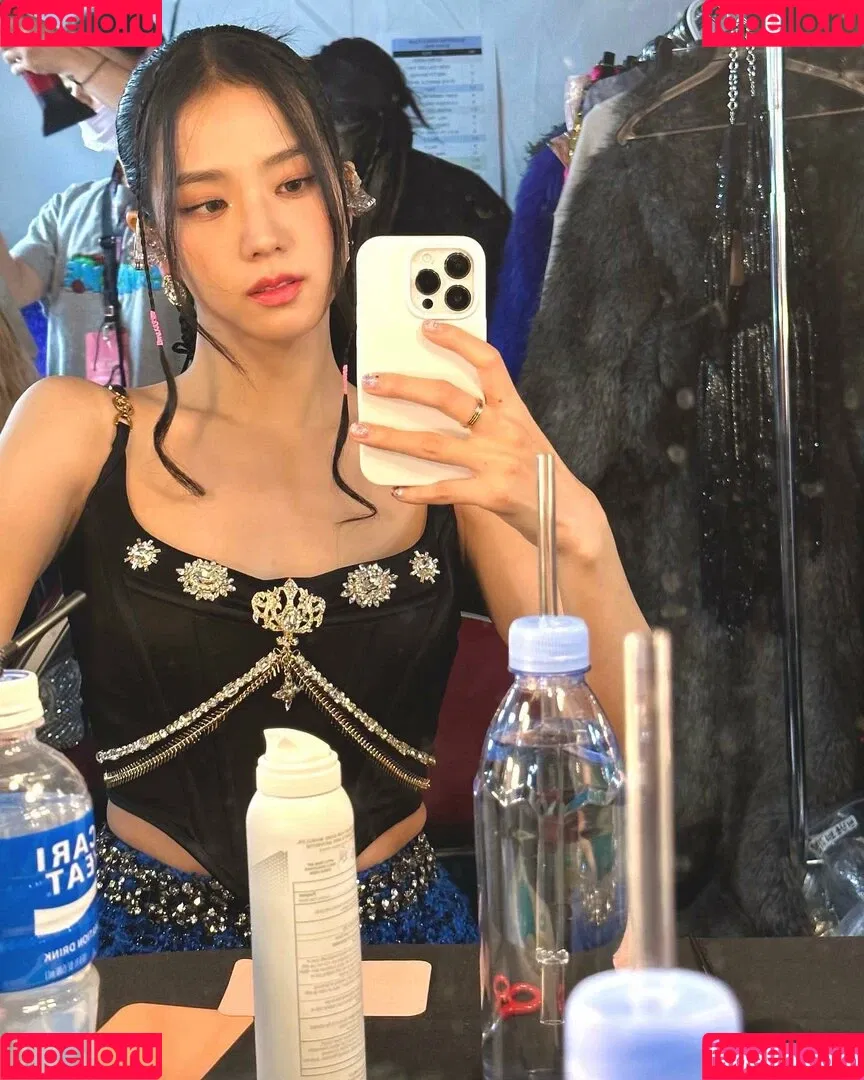 BLACKPINK / Jisoo / qenshizu / sooyaaa__ Onlyfans Photo Gallery 