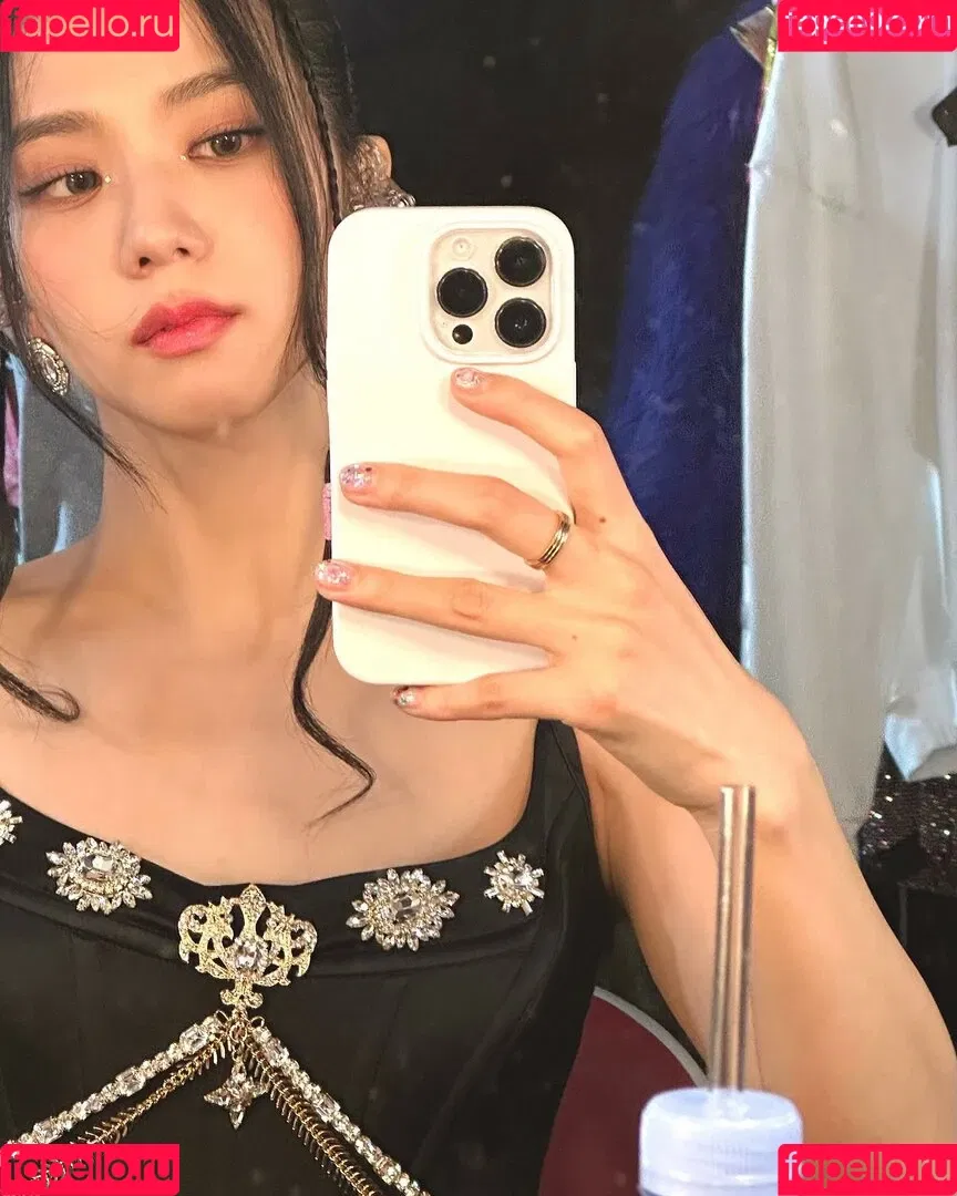 BLACKPINK / Jisoo / qenshizu / sooyaaa__ Onlyfans Photo Gallery 