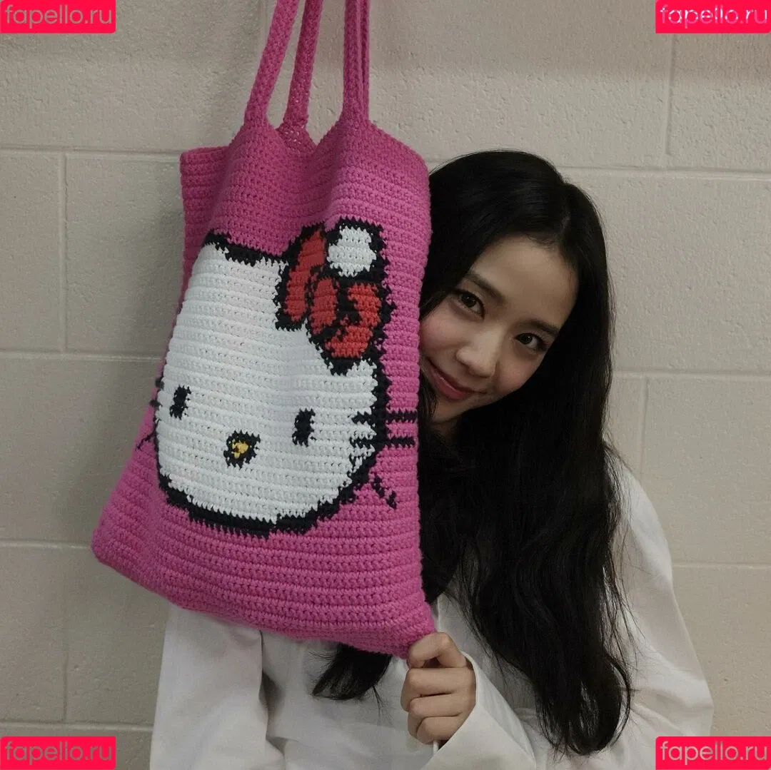 BLACKPINK / Jisoo / qenshizu / sooyaaa__ Onlyfans Photo Gallery 