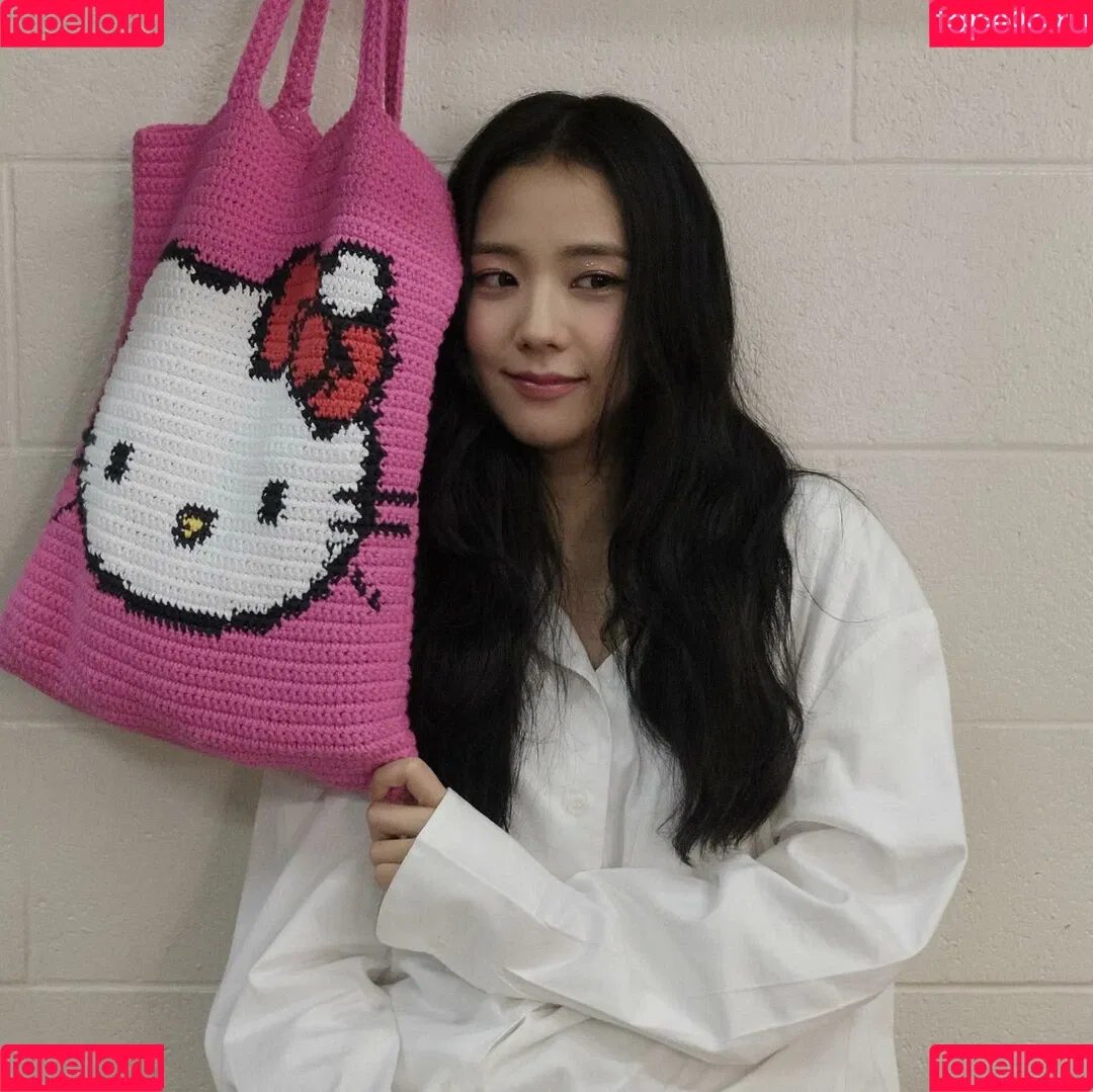 BLACKPINK / Jisoo / qenshizu / sooyaaa__ Onlyfans Photo Gallery 