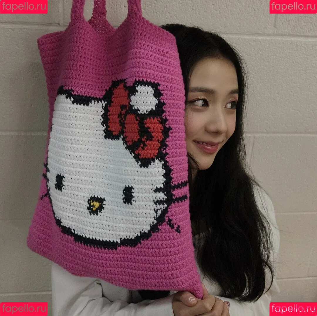 BLACKPINK / Jisoo / qenshizu / sooyaaa__ Onlyfans Photo Gallery 