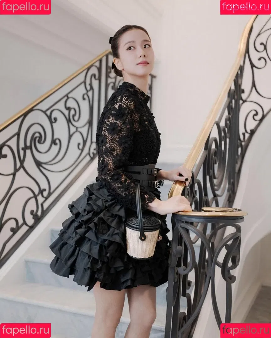BLACKPINK / Jisoo / qenshizu / sooyaaa__ Onlyfans Photo Gallery 