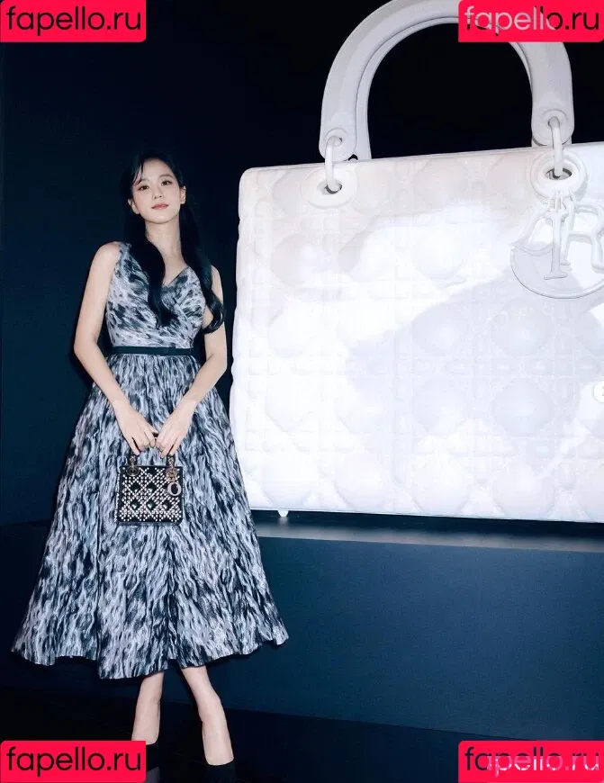 BLACKPINK / Jisoo / qenshizu / sooyaaa__ Onlyfans Photo Gallery 