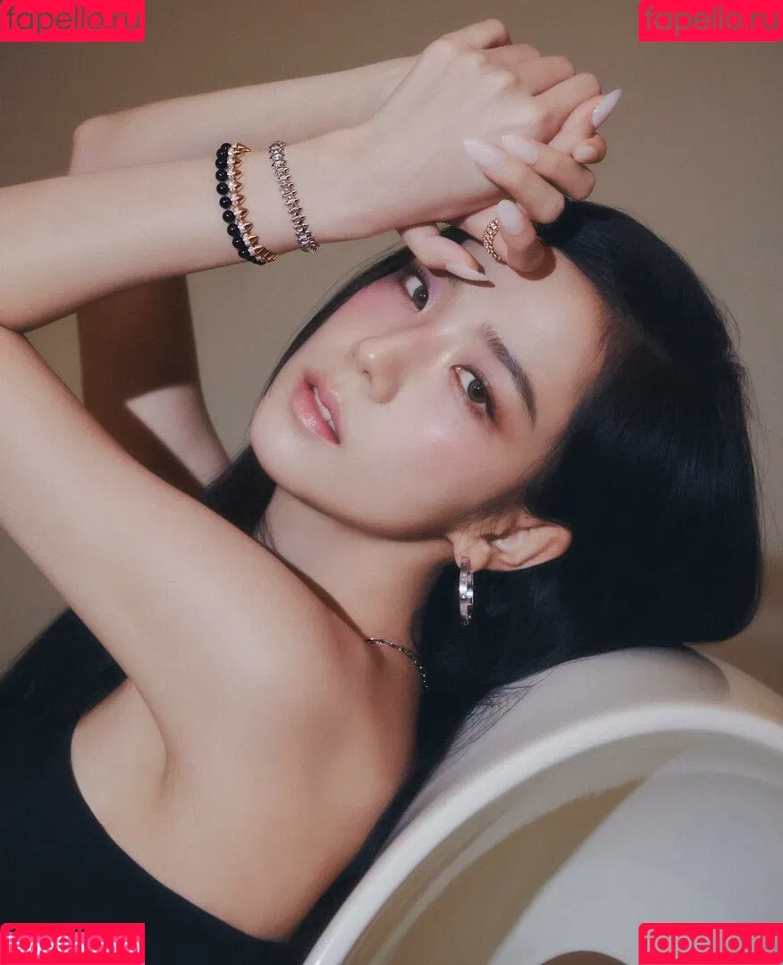BLACKPINK / Jisoo / qenshizu / sooyaaa__ Onlyfans Photo Gallery 