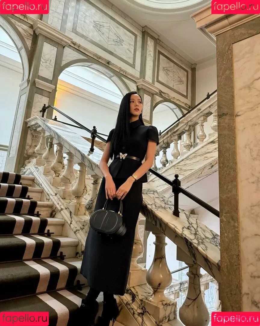 BLACKPINK / Jisoo / qenshizu / sooyaaa__ Onlyfans Photo Gallery 