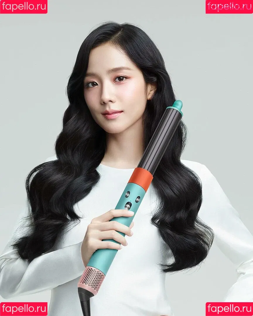 BLACKPINK / Jisoo / qenshizu / sooyaaa__ Onlyfans Photo Gallery 