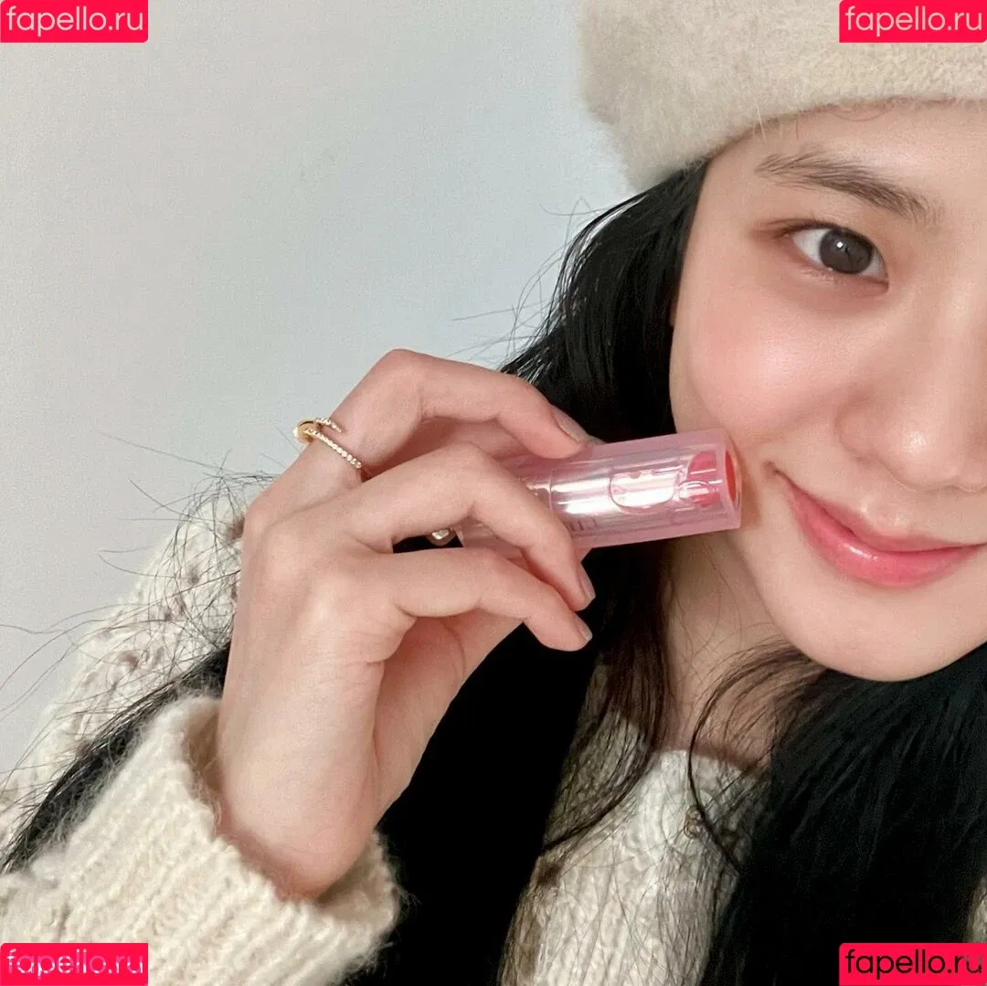 BLACKPINK / Jisoo / qenshizu / sooyaaa__ Onlyfans Photo Gallery 