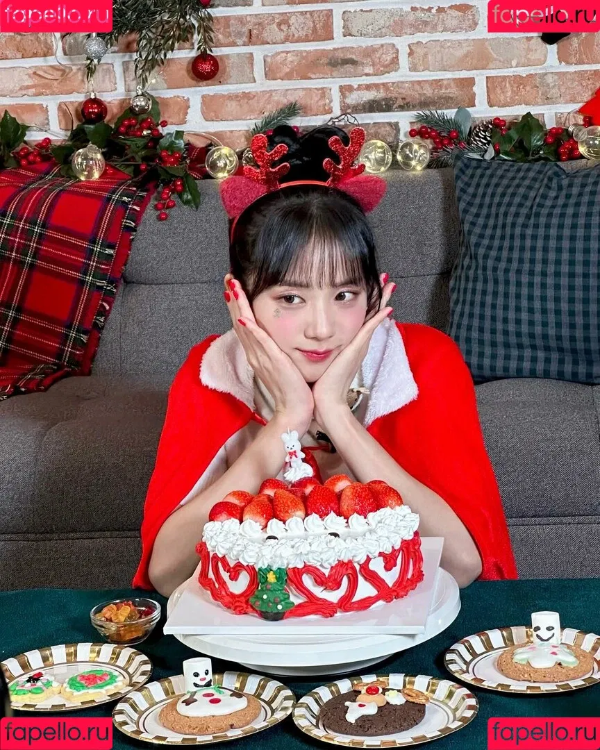 BLACKPINK / Jisoo / qenshizu / sooyaaa__ Onlyfans Photo Gallery 