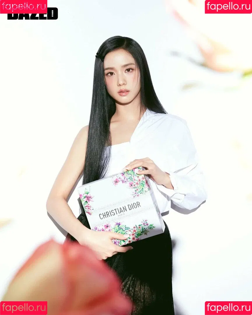 BLACKPINK / Jisoo / qenshizu / sooyaaa__ Onlyfans Photo Gallery 