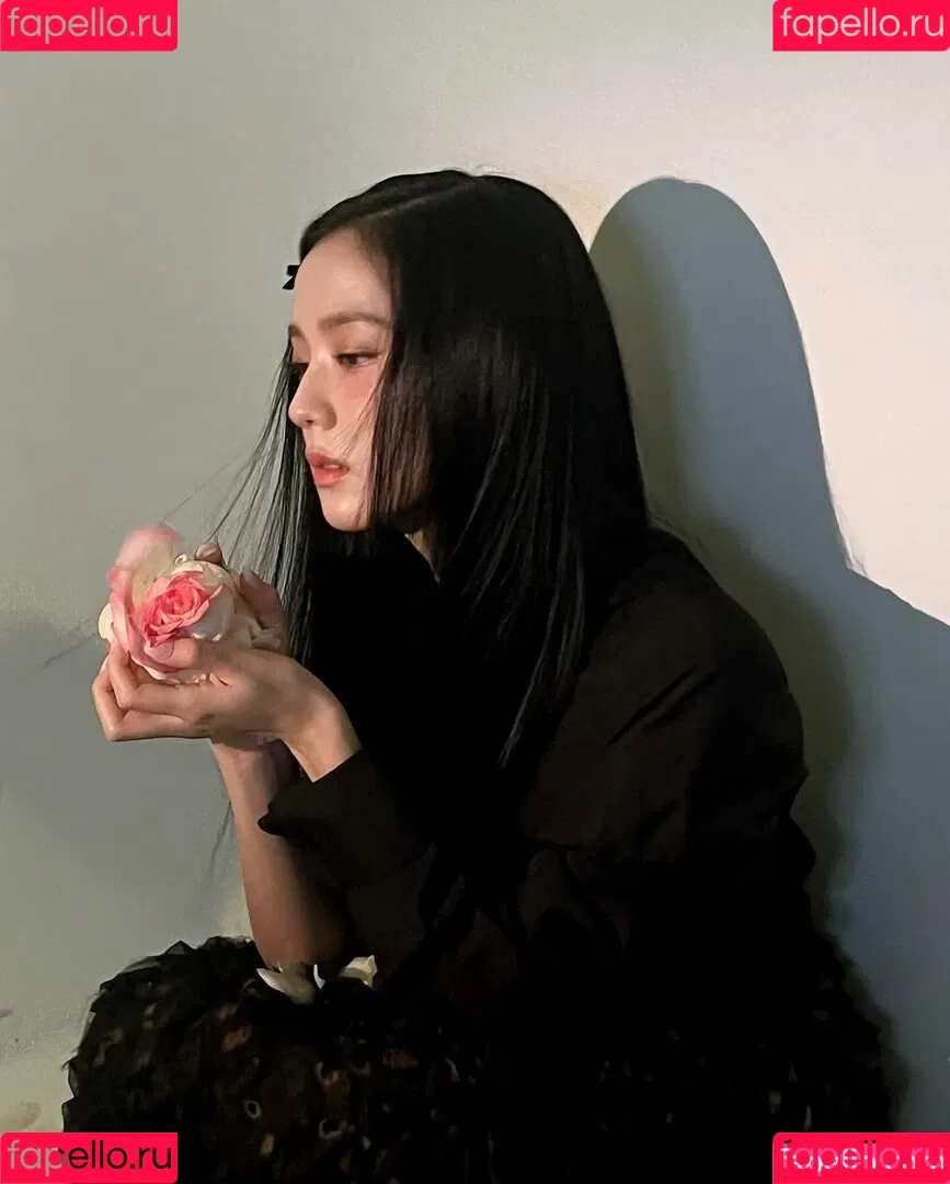 BLACKPINK / Jisoo / qenshizu / sooyaaa__ Onlyfans Photo Gallery 