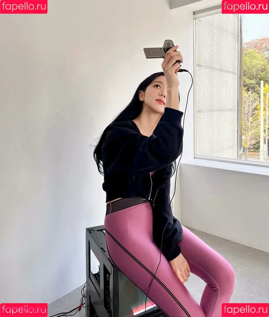 BLACKPINK / Jisoo / qenshizu / sooyaaa__ Onlyfans Photo Gallery 