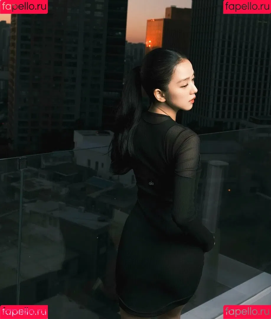 BLACKPINK / Jisoo / qenshizu / sooyaaa__ Onlyfans Photo Gallery 