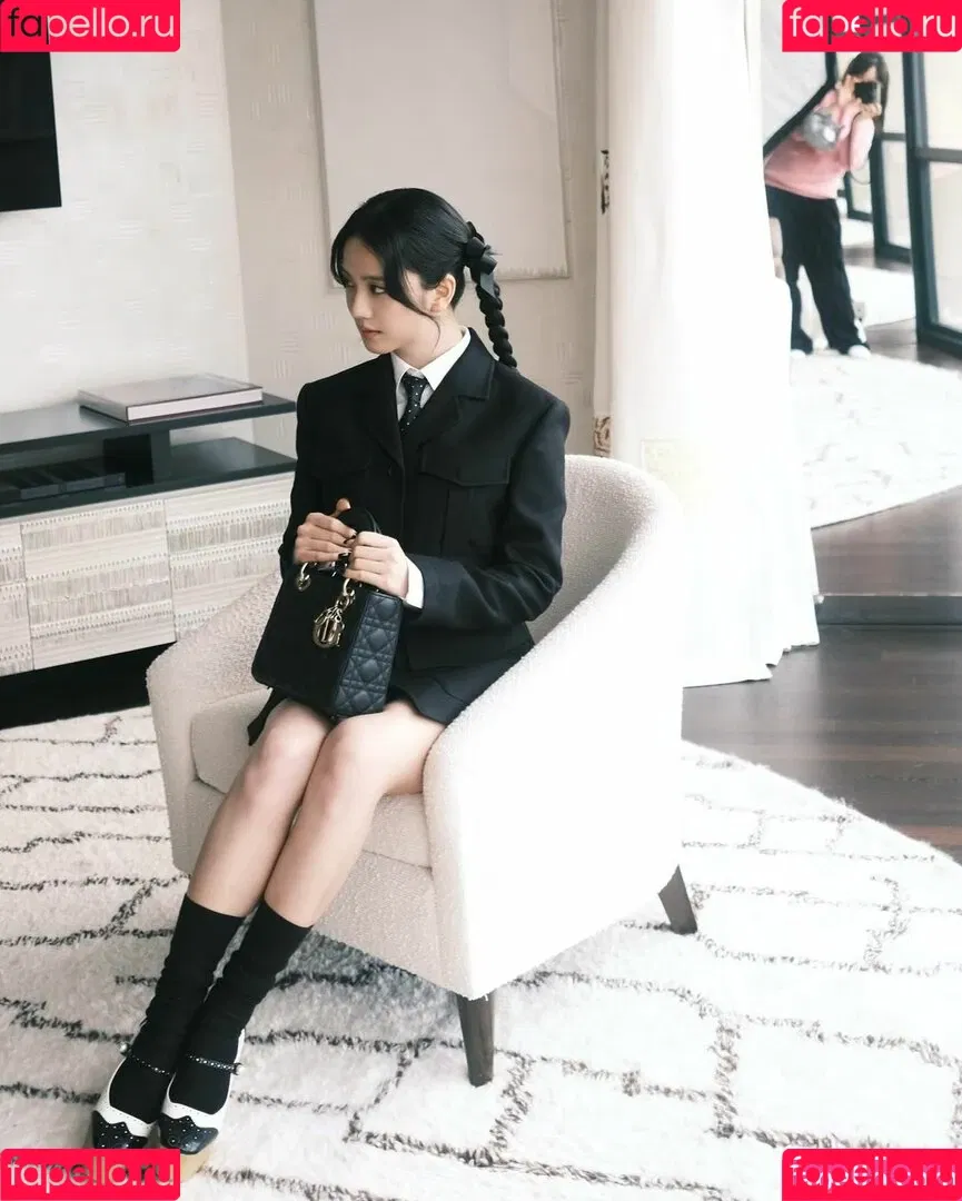 BLACKPINK / Jisoo / qenshizu / sooyaaa__ Onlyfans Photo Gallery 