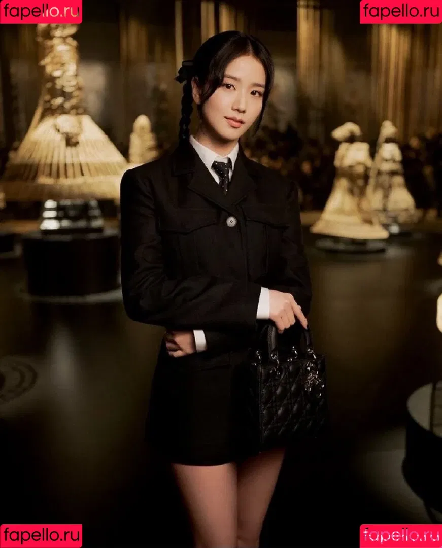 BLACKPINK / Jisoo / qenshizu / sooyaaa__ Onlyfans Photo Gallery 