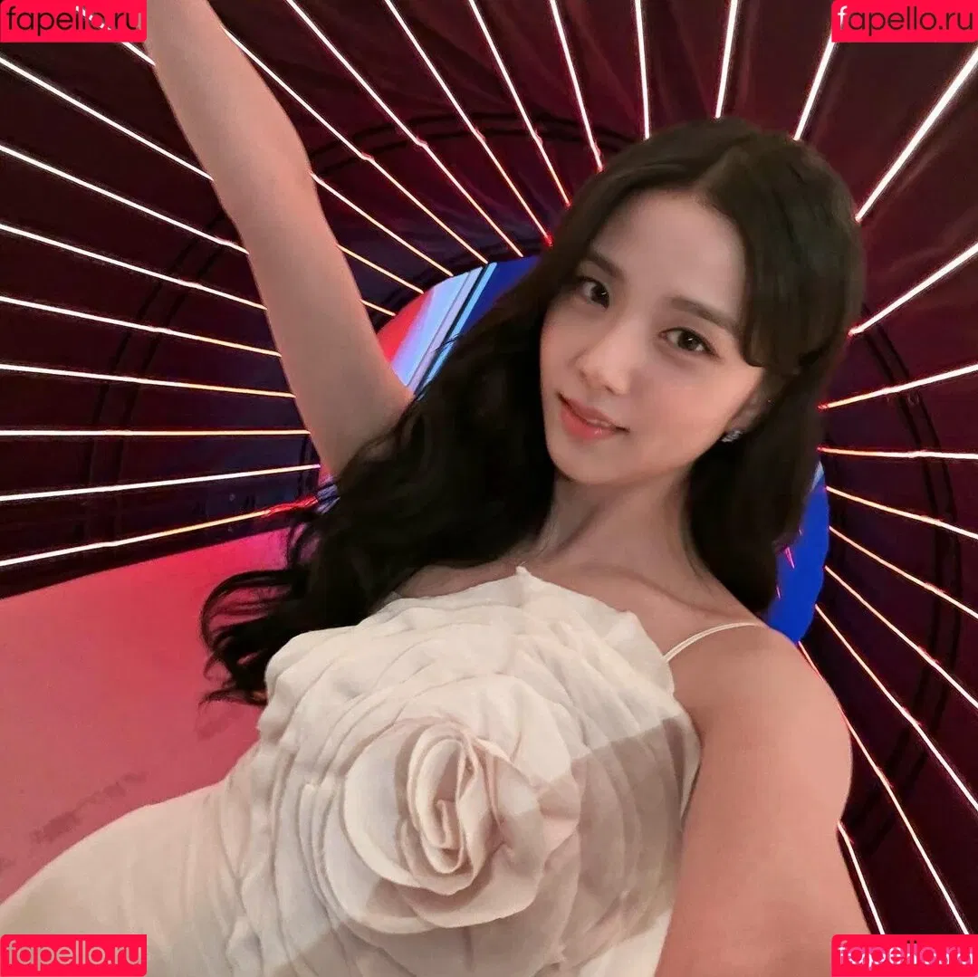 BLACKPINK / Jisoo / qenshizu / sooyaaa__ Onlyfans Photo Gallery 