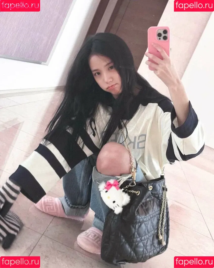 BLACKPINK / Jisoo / qenshizu / sooyaaa__ Onlyfans Photo Gallery 