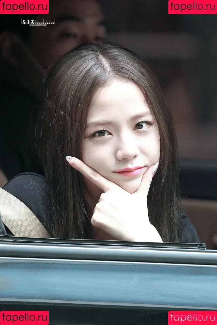 BLACKPINK / Jisoo / qenshizu / sooyaaa__ Onlyfans Photo Gallery 