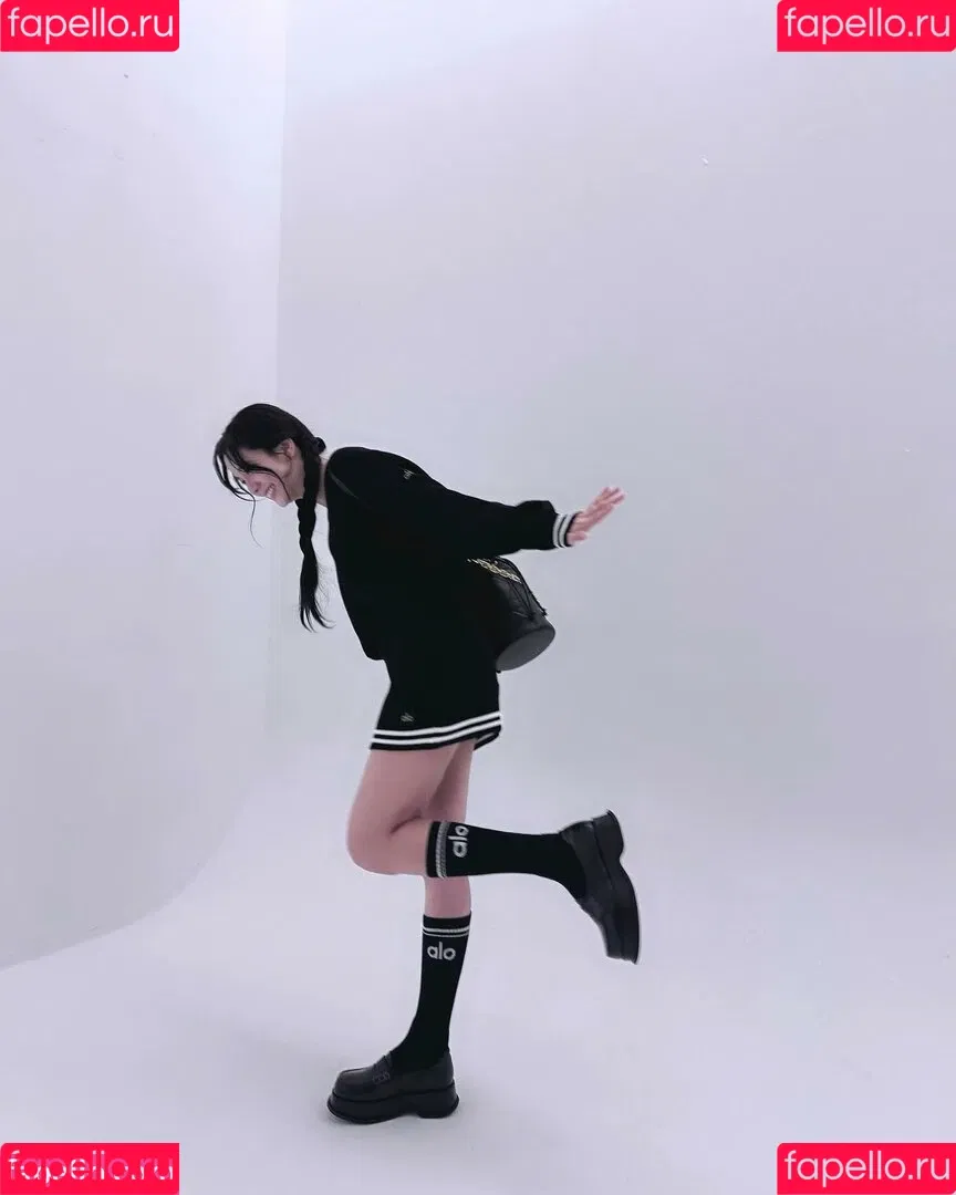 BLACKPINK / Jisoo / qenshizu / sooyaaa__ Onlyfans Photo Gallery 