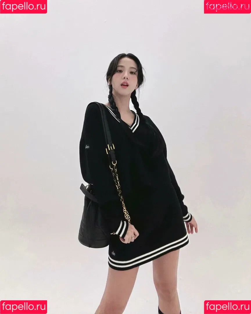 BLACKPINK / Jisoo / qenshizu / sooyaaa__ Onlyfans Photo Gallery 