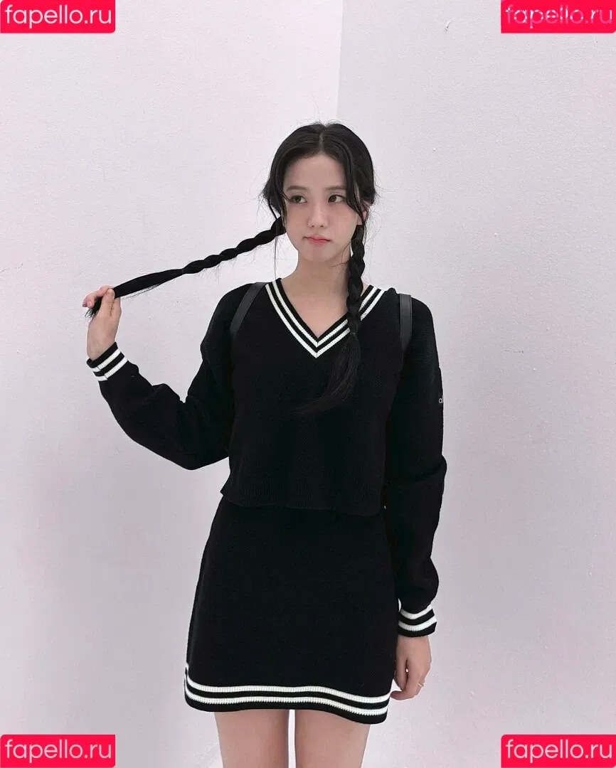 BLACKPINK / Jisoo / qenshizu / sooyaaa__ Onlyfans Photo Gallery 