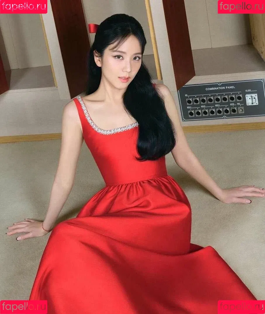 BLACKPINK / Jisoo / qenshizu / sooyaaa__ Onlyfans Photo Gallery 