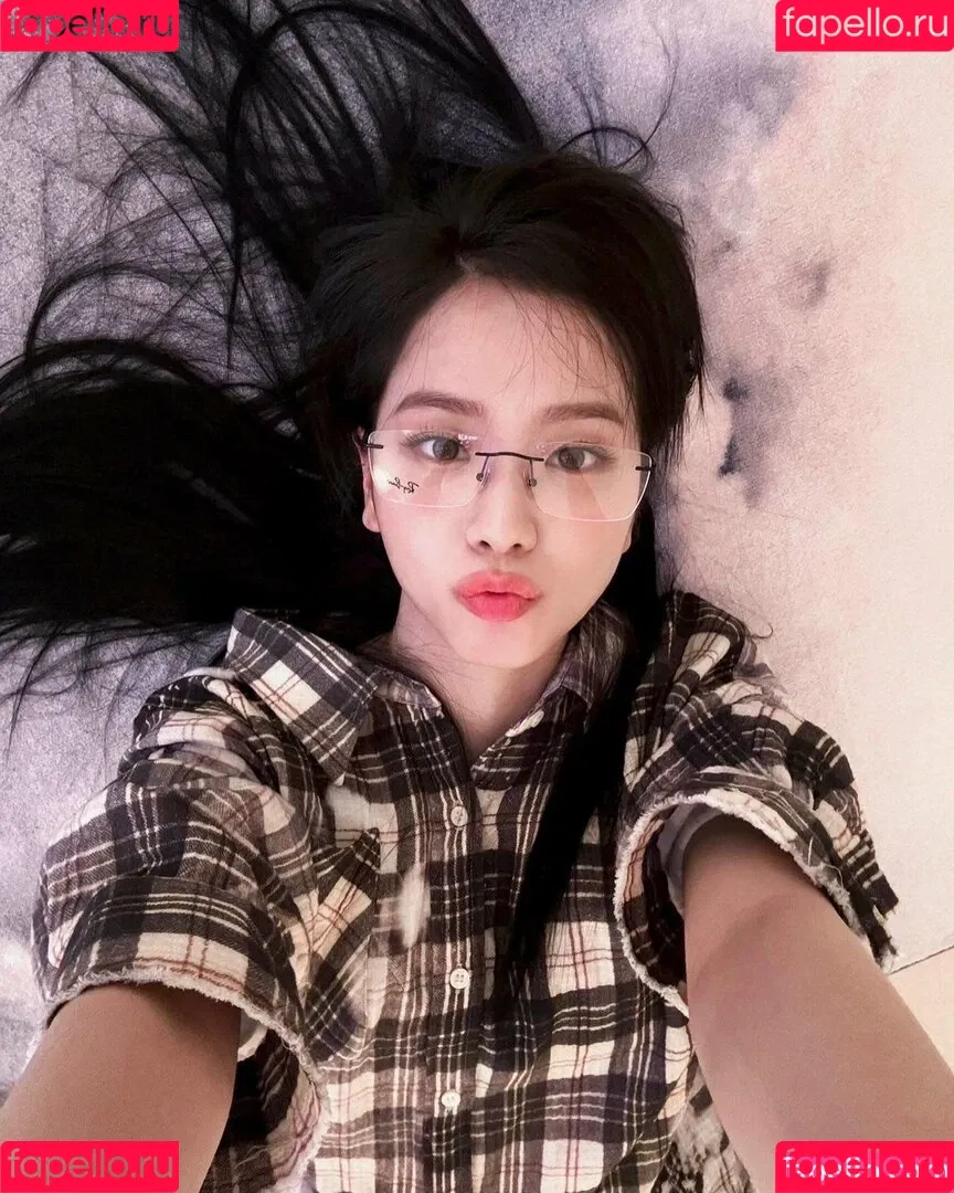BLACKPINK / Jisoo / qenshizu / sooyaaa__ Onlyfans Photo Gallery 