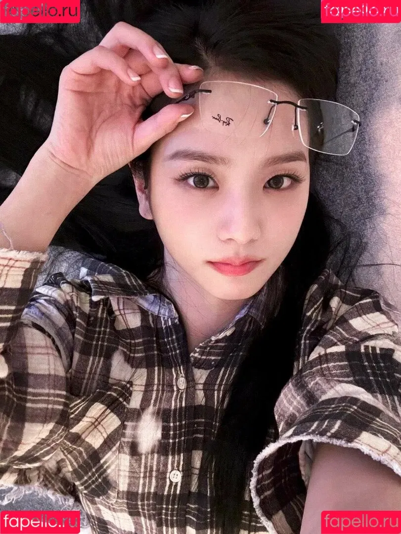 BLACKPINK / Jisoo / qenshizu / sooyaaa__ Onlyfans Photo Gallery 