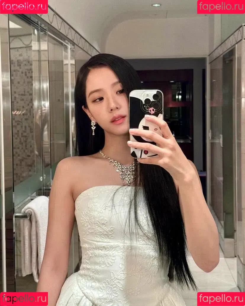 BLACKPINK / Jisoo / qenshizu / sooyaaa__ Onlyfans Photo Gallery 