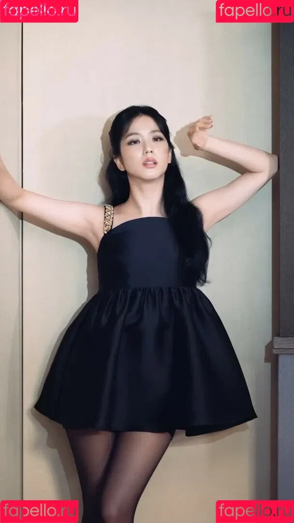 BLACKPINK / Jisoo / qenshizu / sooyaaa__ Onlyfans Photo Gallery 