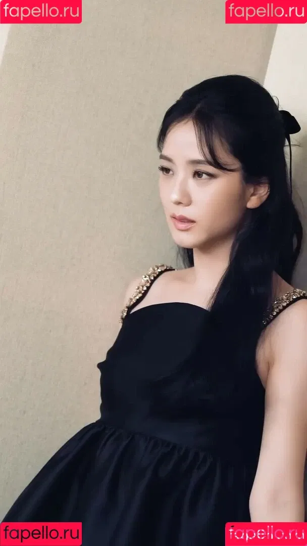 BLACKPINK / Jisoo / qenshizu / sooyaaa__ Onlyfans Photo Gallery 