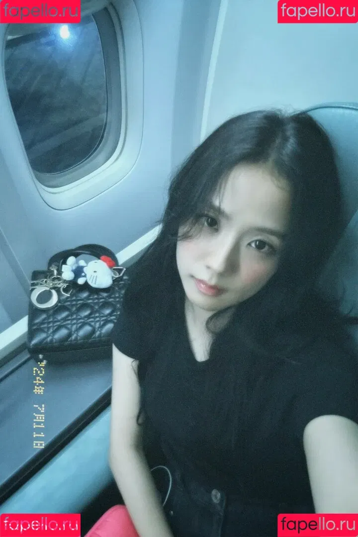BLACKPINK / Jisoo / qenshizu / sooyaaa__ Onlyfans Photo Gallery 