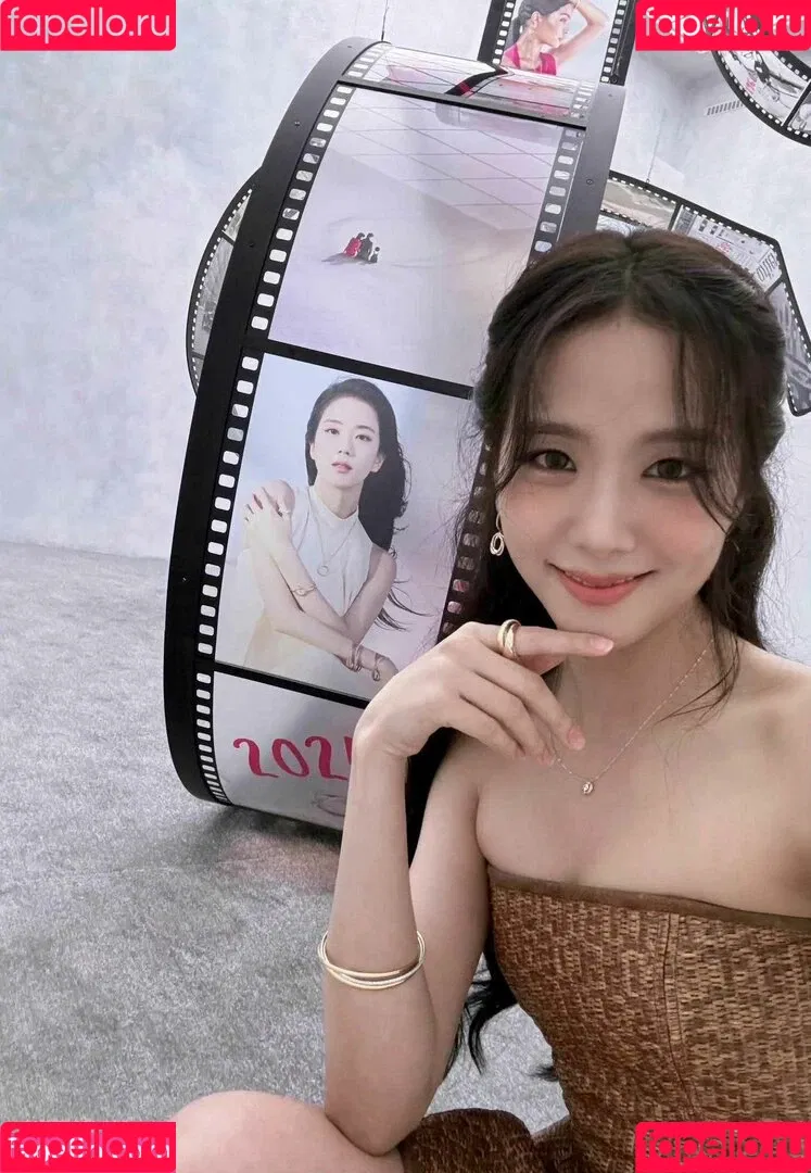 BLACKPINK / Jisoo / qenshizu / sooyaaa__ Onlyfans Photo Gallery 