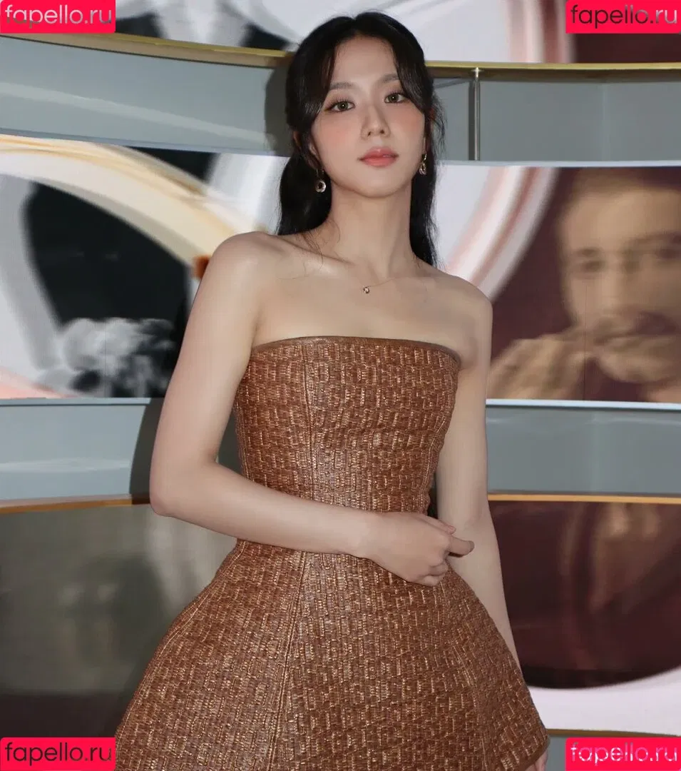 BLACKPINK / Jisoo / qenshizu / sooyaaa__ Onlyfans Photo Gallery 