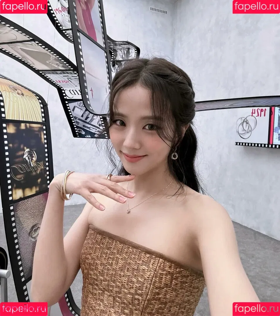 BLACKPINK / Jisoo / qenshizu / sooyaaa__ Onlyfans Photo Gallery 