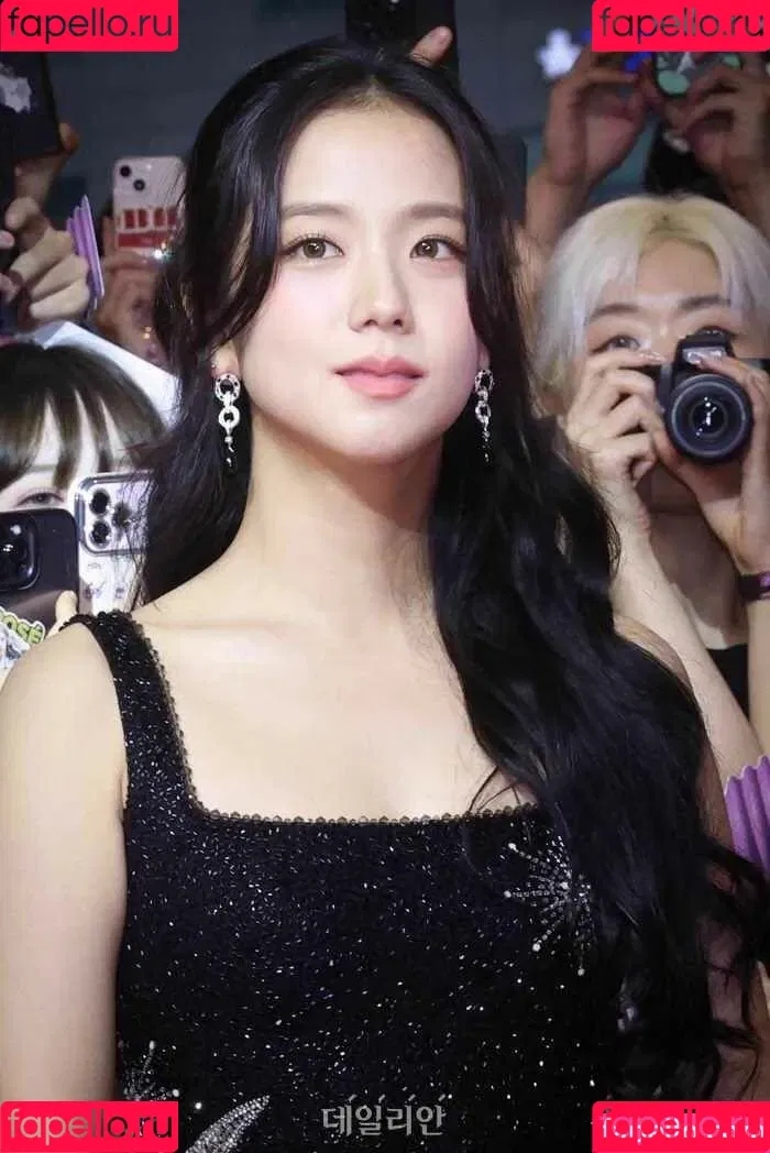 BLACKPINK / Jisoo / qenshizu / sooyaaa__ Onlyfans Photo Gallery 