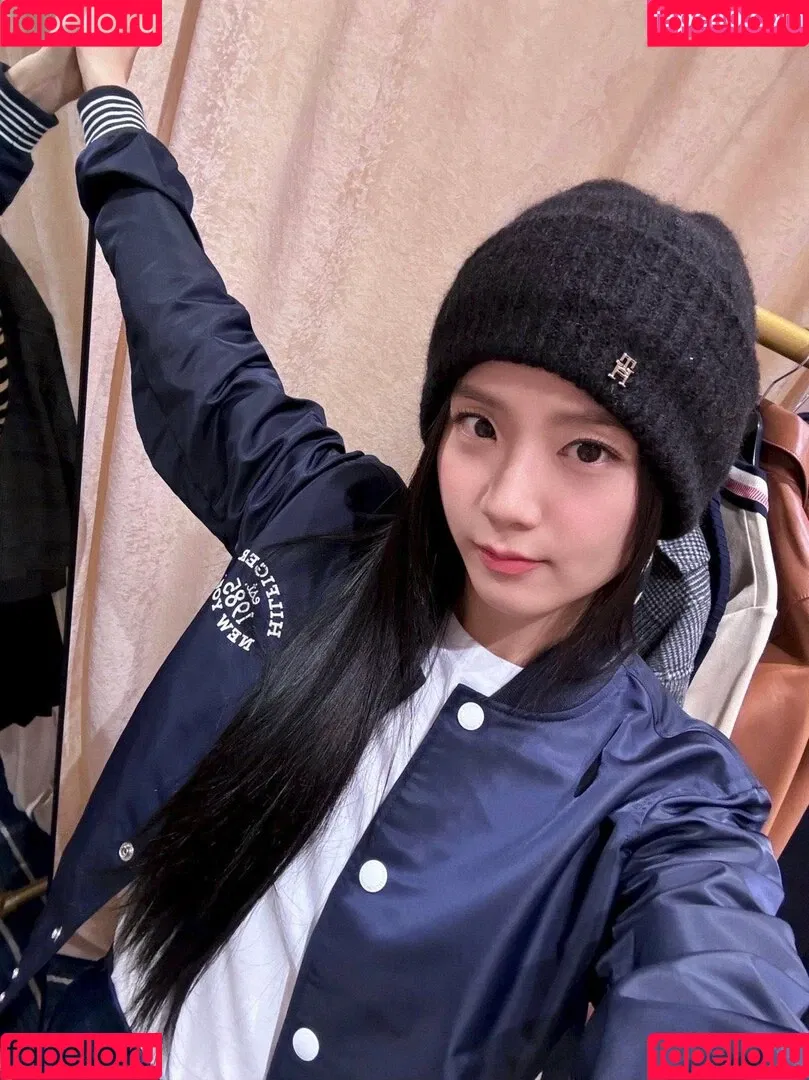 BLACKPINK / Jisoo / qenshizu / sooyaaa__ Onlyfans Photo Gallery 