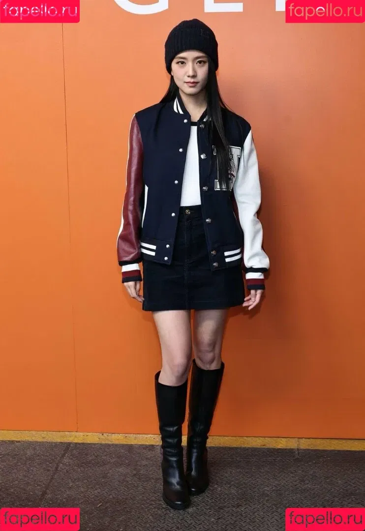 BLACKPINK / Jisoo / qenshizu / sooyaaa__ Onlyfans Photo Gallery 