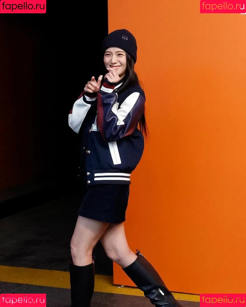 BLACKPINK / Jisoo / qenshizu / sooyaaa__ Onlyfans Photo Gallery 