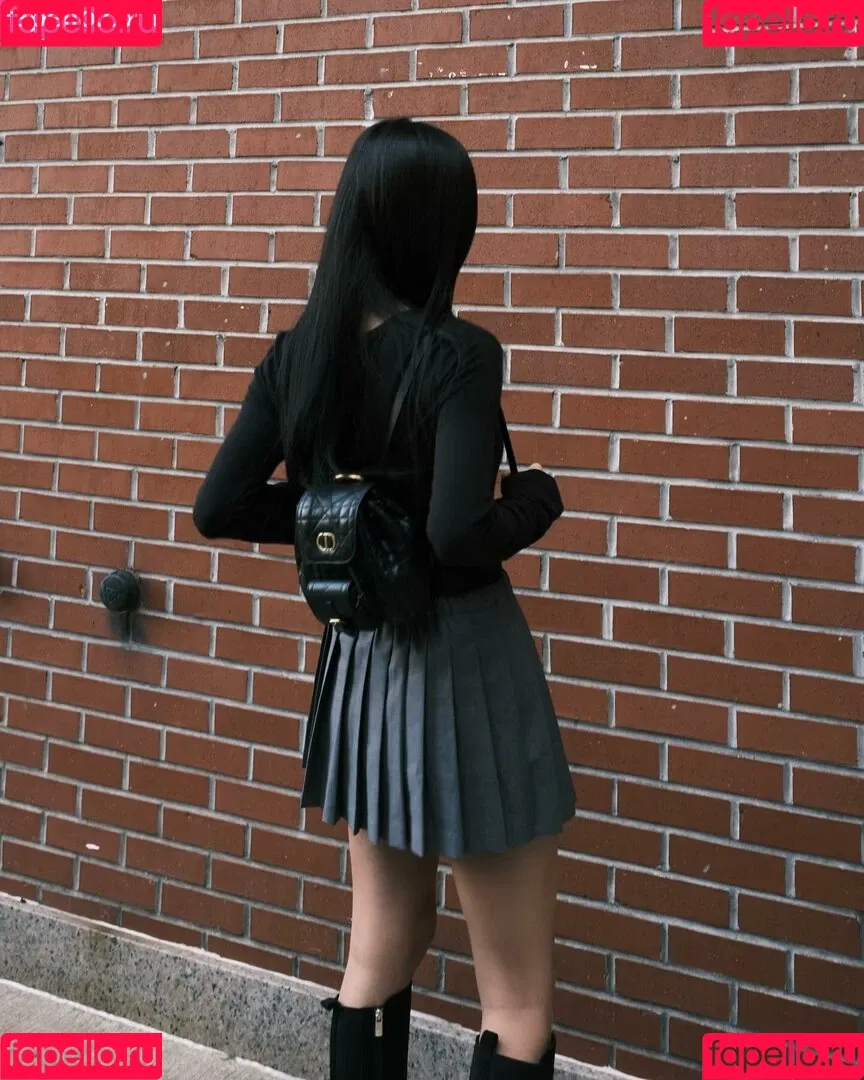 BLACKPINK / Jisoo / qenshizu / sooyaaa__ Onlyfans Photo Gallery 