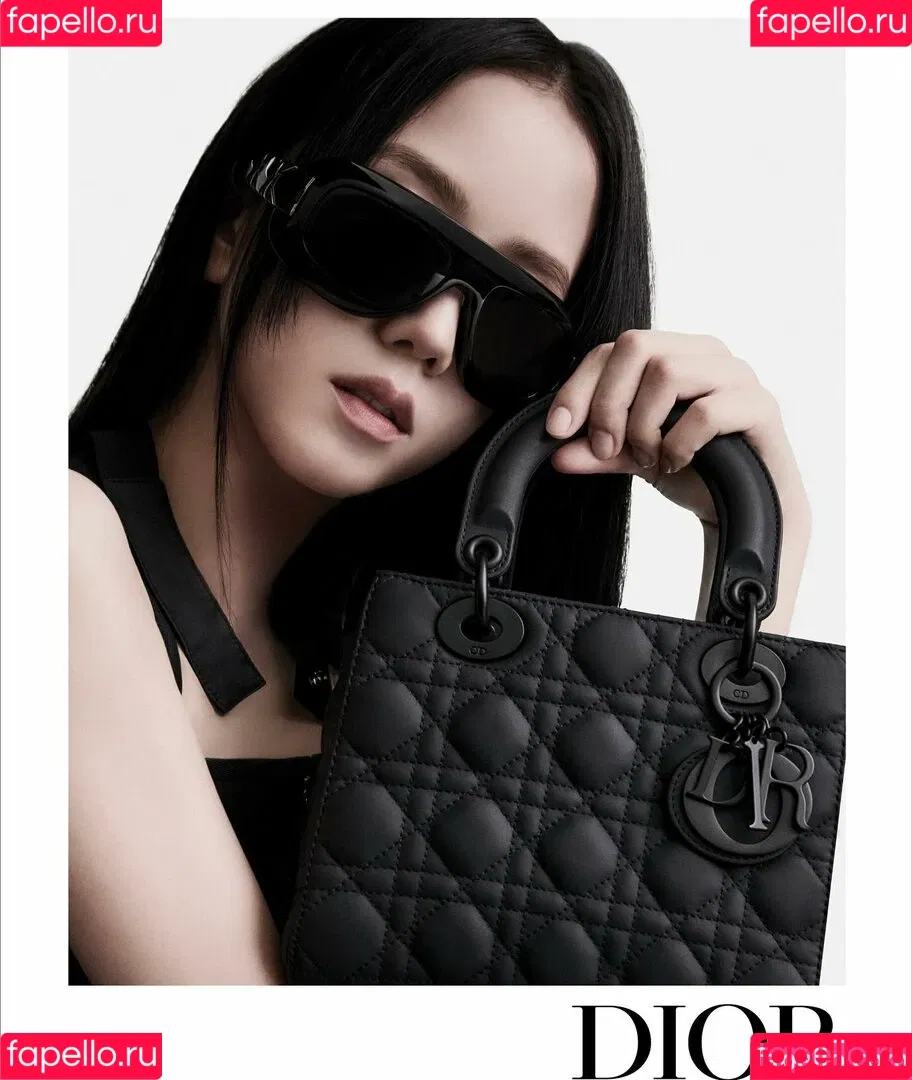 BLACKPINK / Jisoo / qenshizu / sooyaaa__ Onlyfans Photo Gallery 