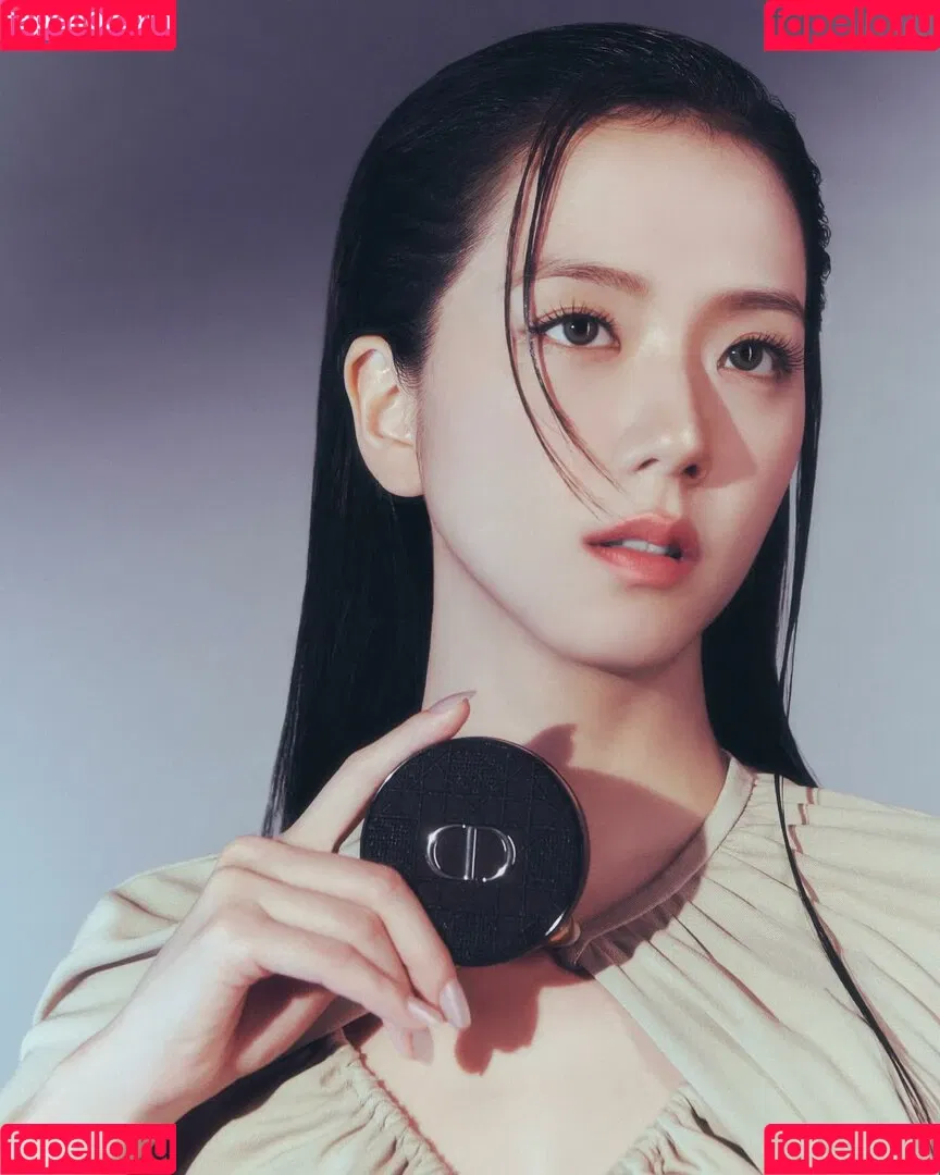 BLACKPINK / Jisoo / qenshizu / sooyaaa__ Onlyfans Photo Gallery 