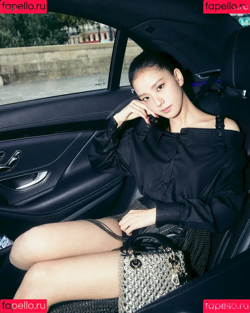 BLACKPINK / Jisoo / qenshizu / sooyaaa__ Onlyfans Photo Gallery 