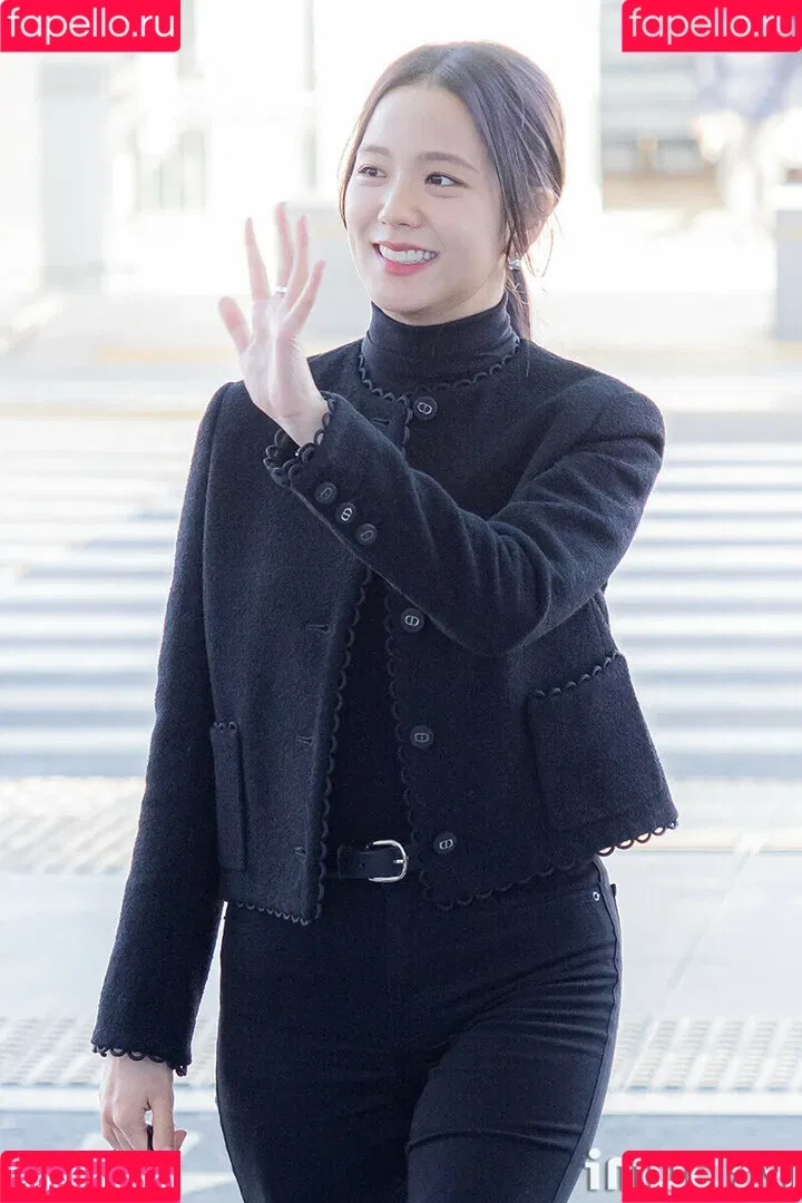 BLACKPINK / Jisoo / qenshizu / sooyaaa__ Onlyfans Photo Gallery 