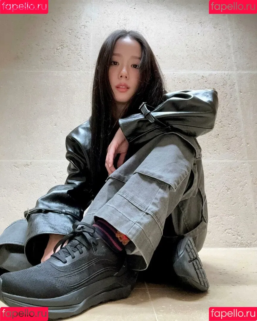 BLACKPINK / Jisoo / qenshizu / sooyaaa__ Onlyfans Photo Gallery 